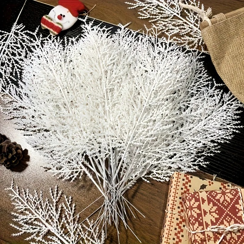 24 branches de pin artificiell - Christmas Wreath Fake avis et prix
